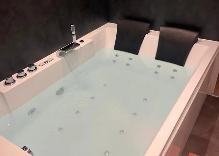 Evasion Centre Proche Du Mont Saint Michel Apartment